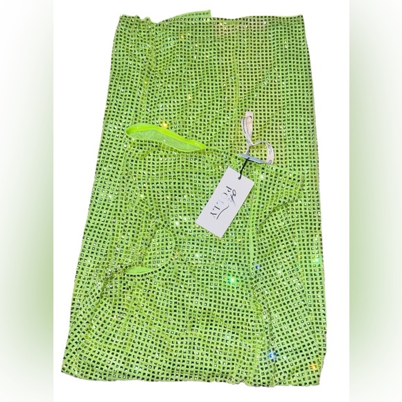 ALAMEA
Embellished Cut-Out Bandeau Maxi Dress in Pear Green - Picture 5 of 7